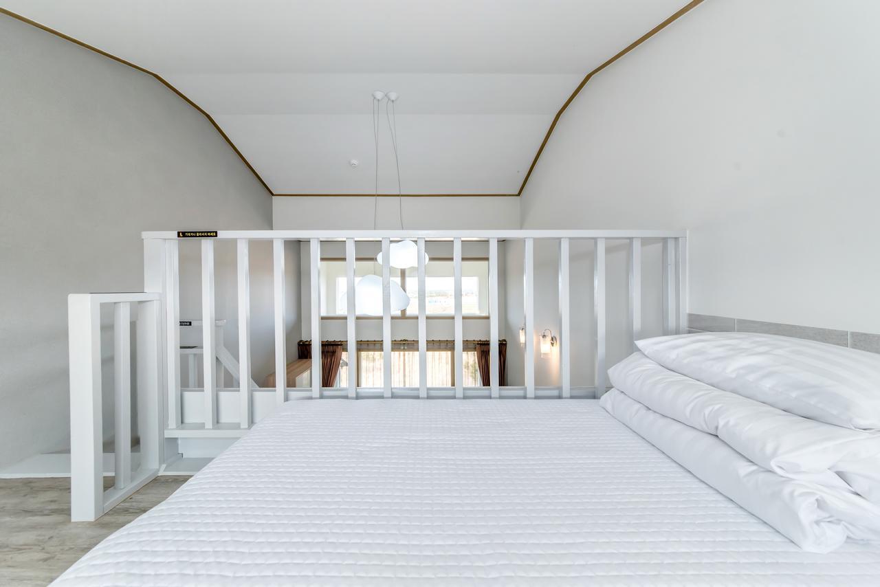 Go To Bed Resort Seogwipo Ngoại thất bức ảnh