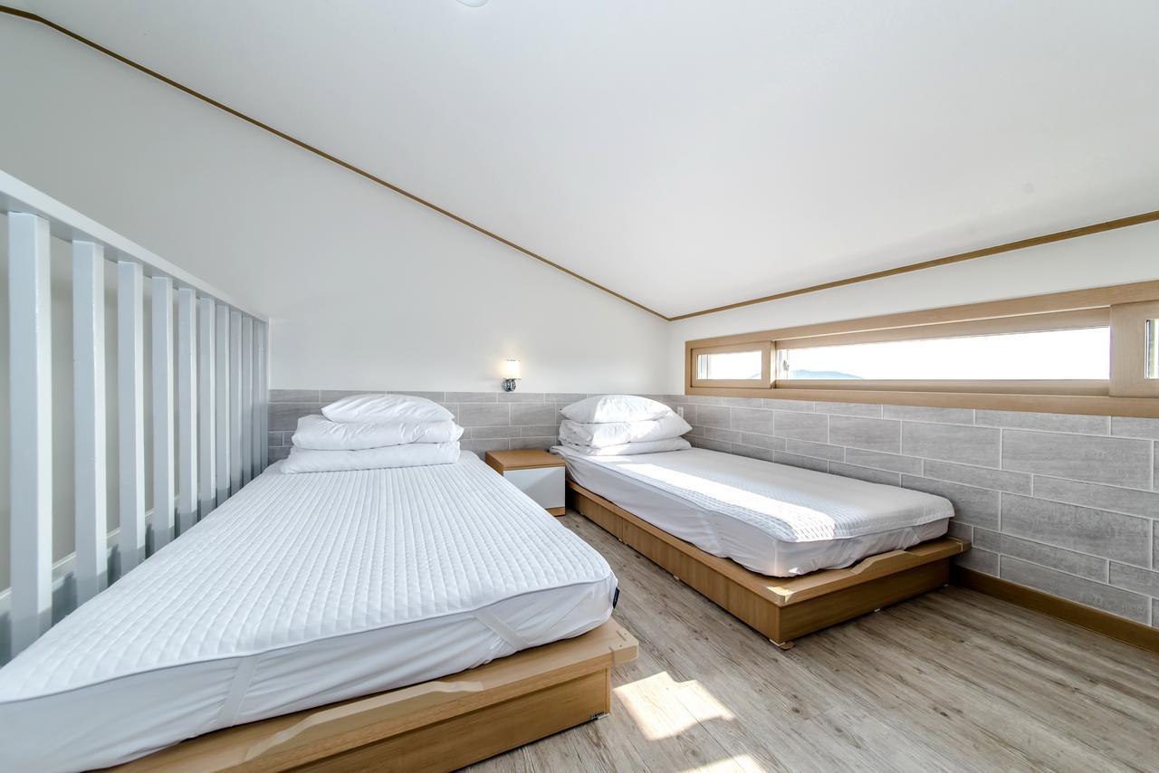 Go To Bed Resort Seogwipo Ngoại thất bức ảnh
